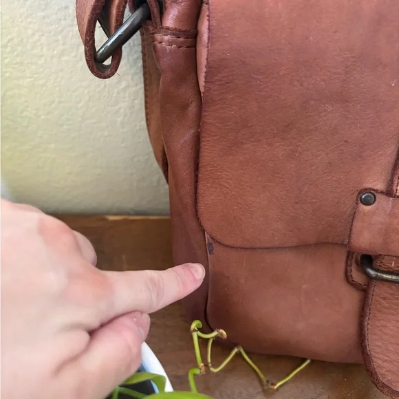 Genuine leather brown satchel crossbody - Picture 2 of 11